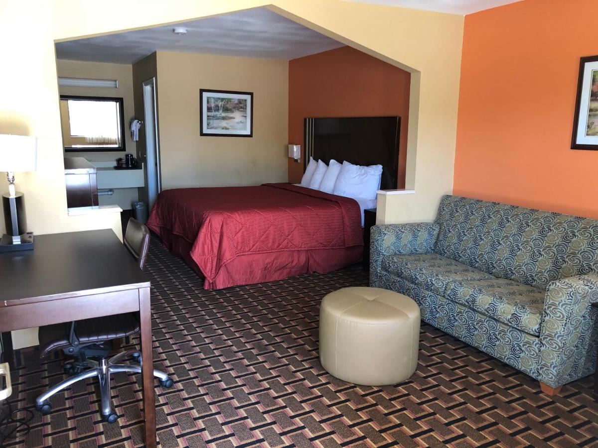 La Grange Executive Inn And Suites Exterior foto